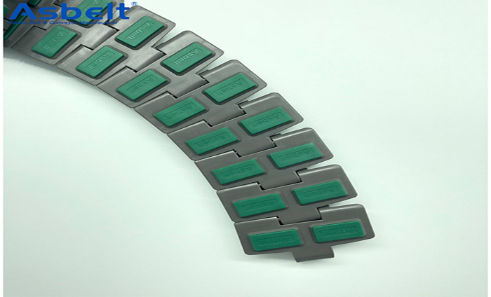 What's The Operational Advantages Of Plastic Flat Top Belt?